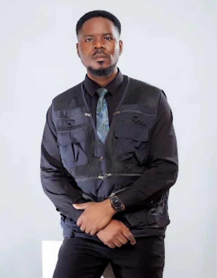 2kings Media House — Best Photographer poster